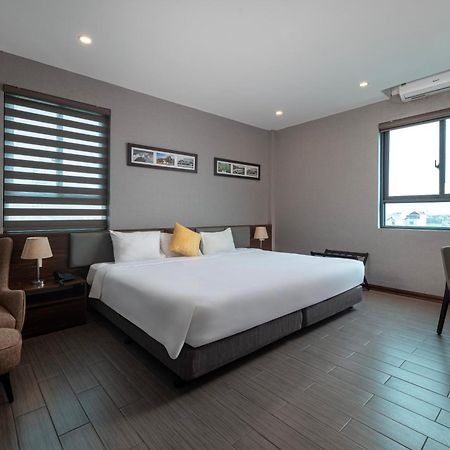 Golden Season Hotel Νιν Μπιν Εξωτερικό φωτογραφία