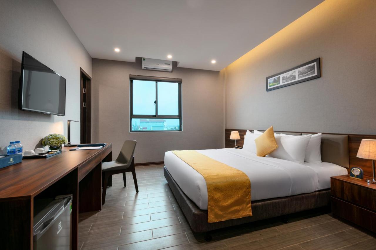 Golden Season Hotel Νιν Μπιν Εξωτερικό φωτογραφία